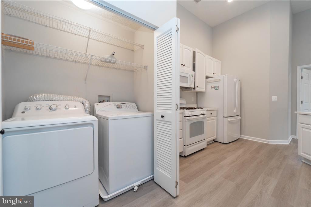 KNOLLWOOD - Residential