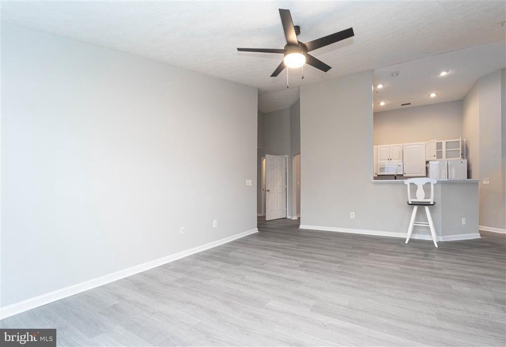 KNOLLWOOD - Residential