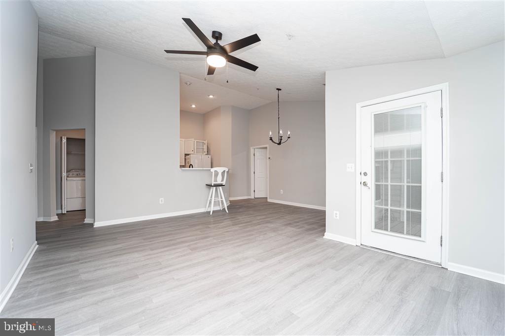 KNOLLWOOD - Residential