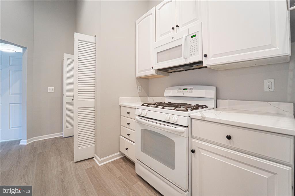 KNOLLWOOD - Residential