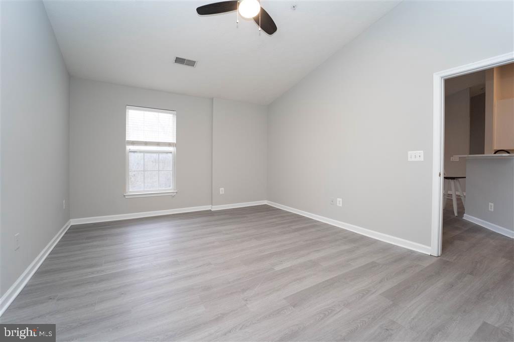 KNOLLWOOD - Residential