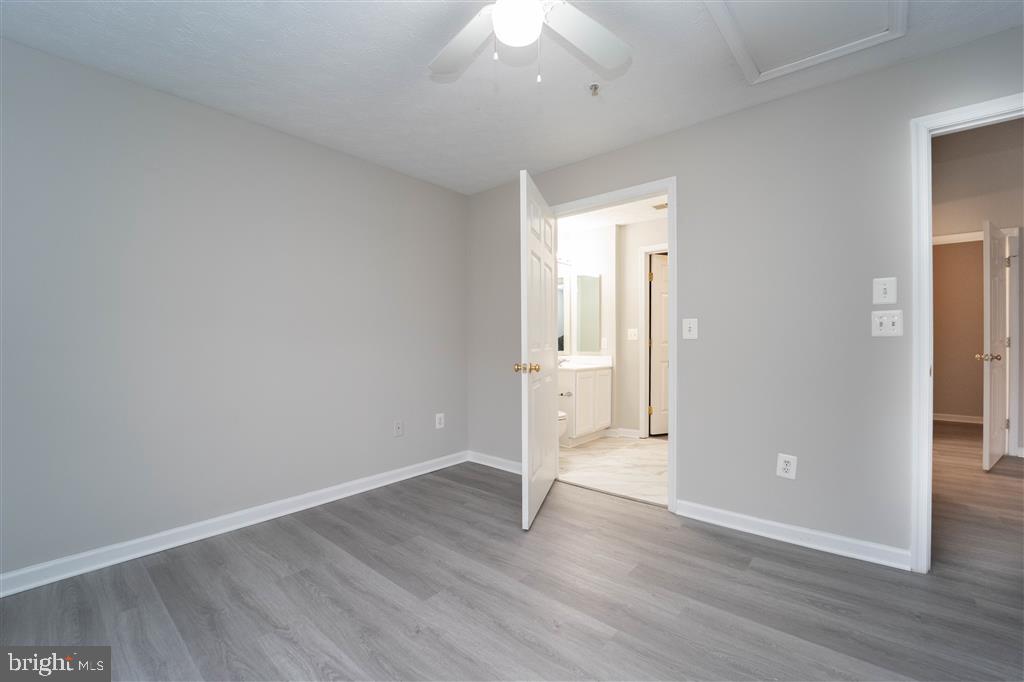 KNOLLWOOD - Residential