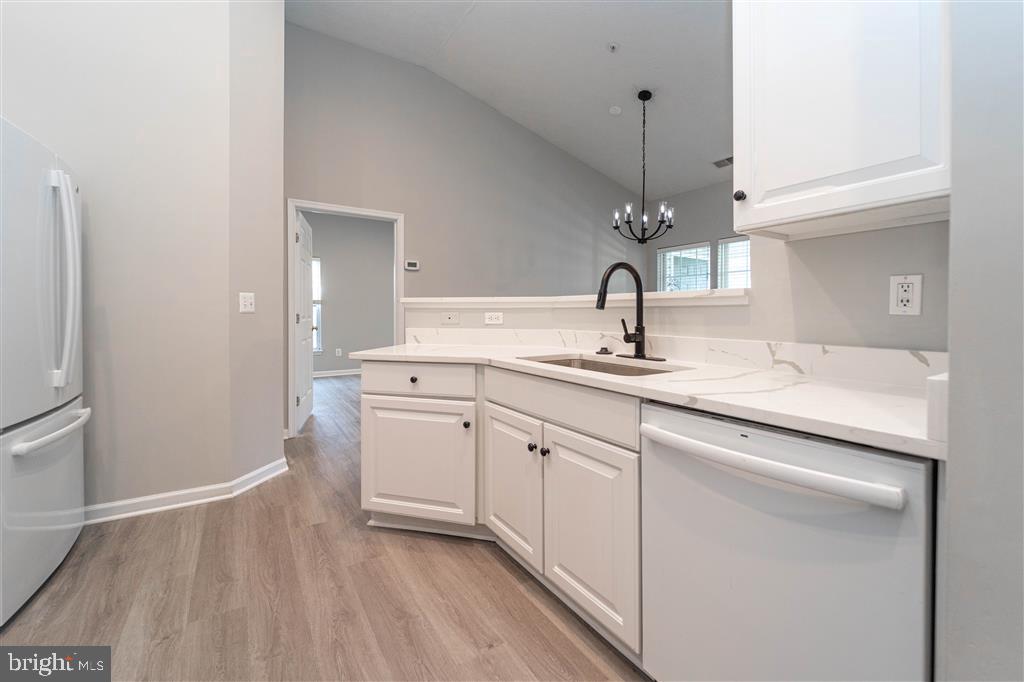 KNOLLWOOD - Residential