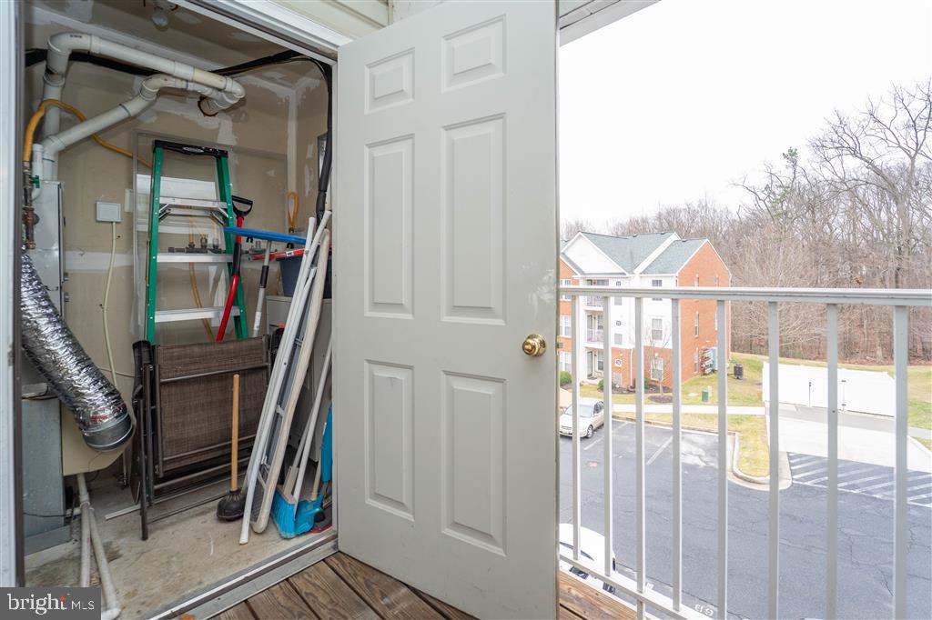 KNOLLWOOD - Residential