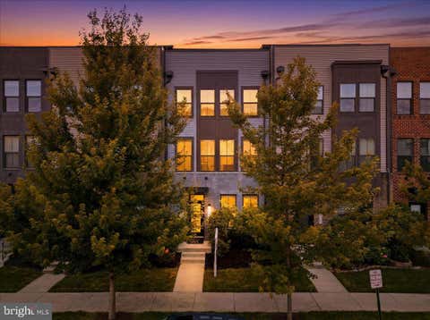Photo of 22311 Tees Terrace, ASHBURN, VA 20148 (MLS # VALO2127716)