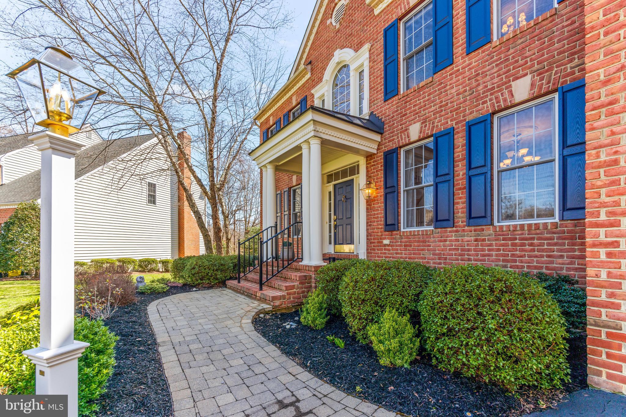 1509 BROMFIELD WAY