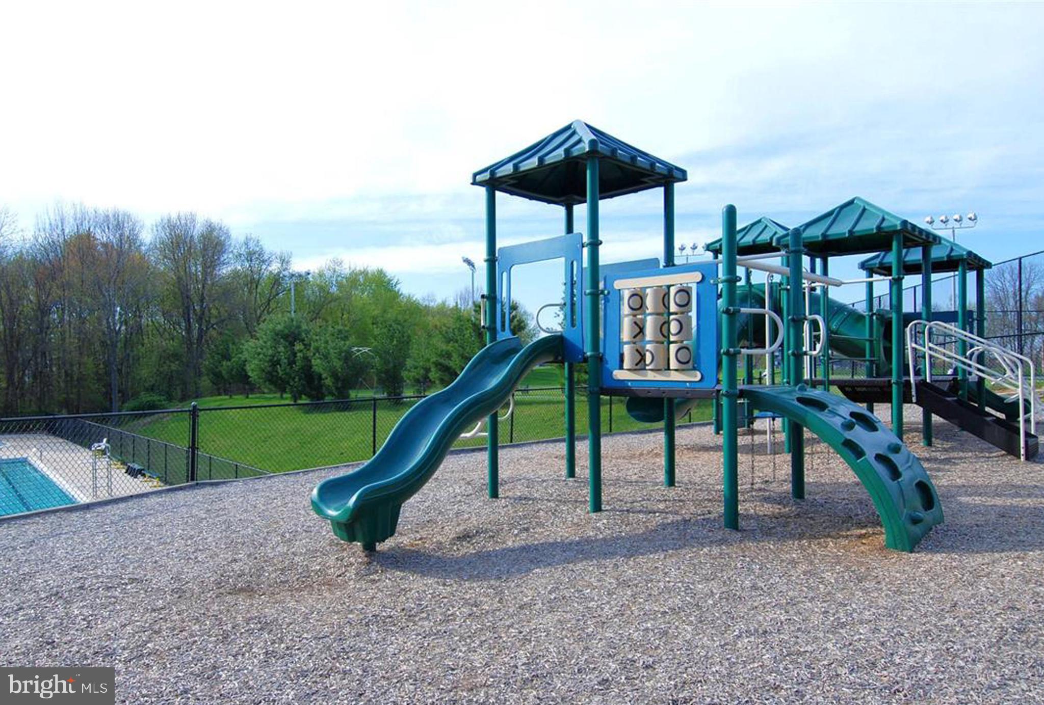 WAVERLY WOODS - Residential Lease