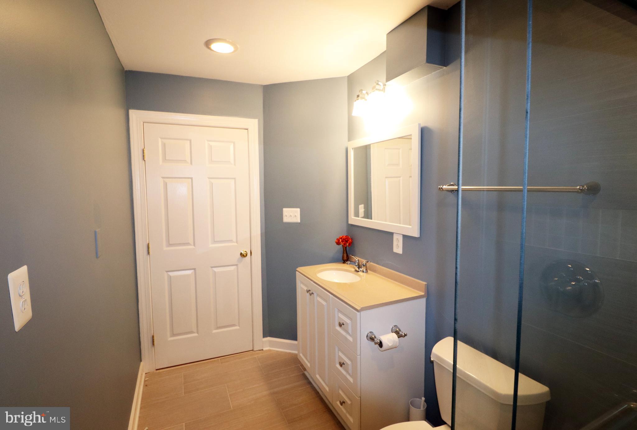 WAVERLY WOODS - Residential Lease