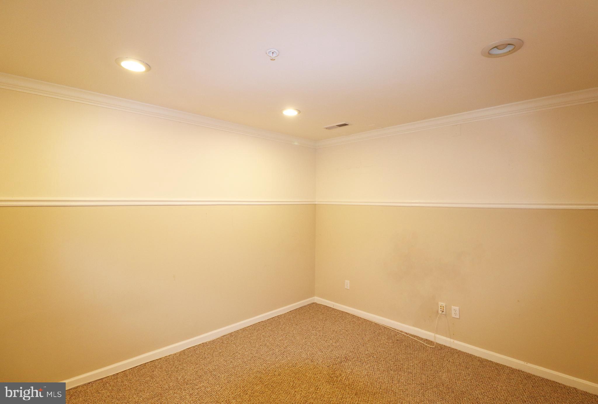 WAVERLY WOODS - Residential Lease