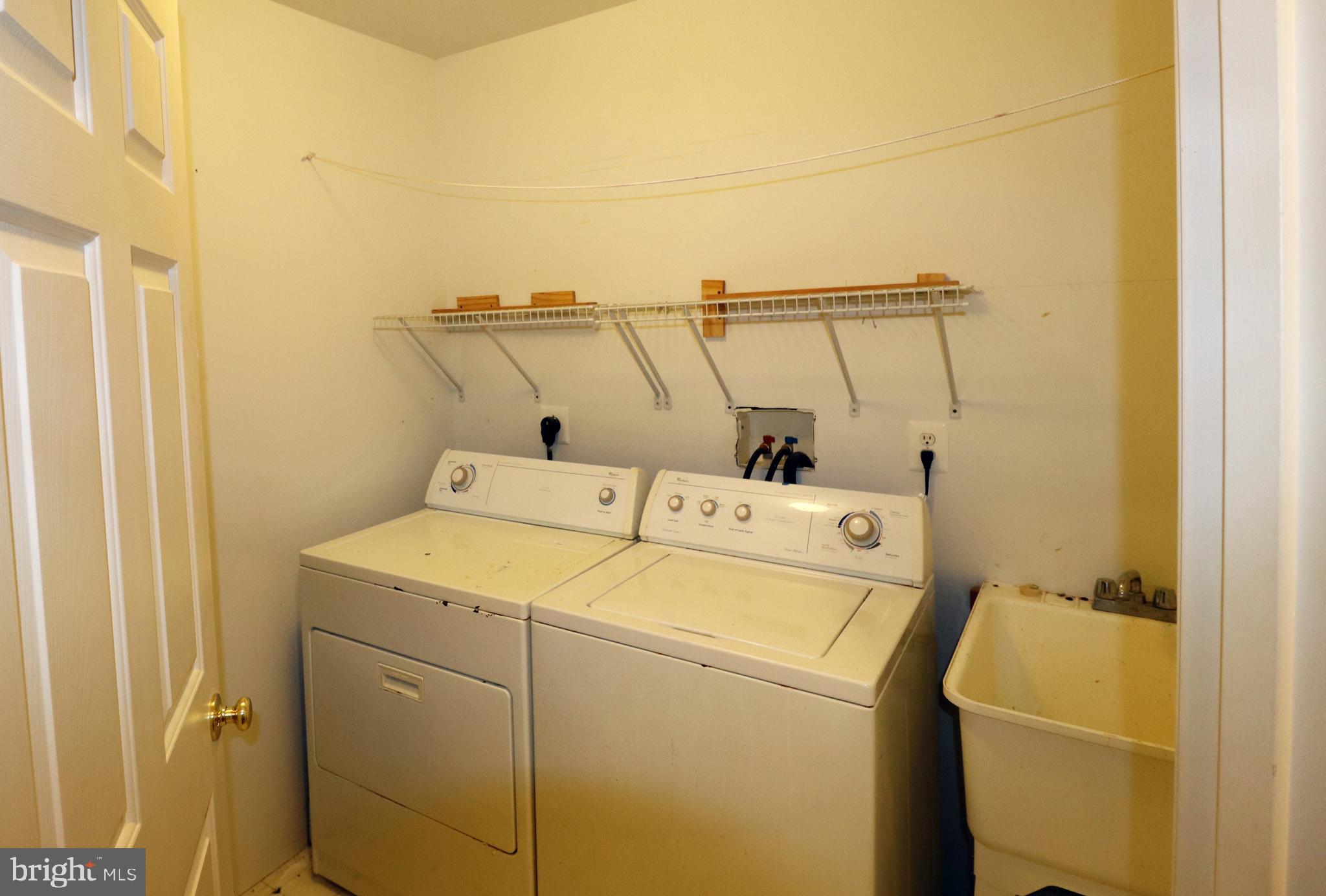 WAVERLY WOODS - Residential Lease