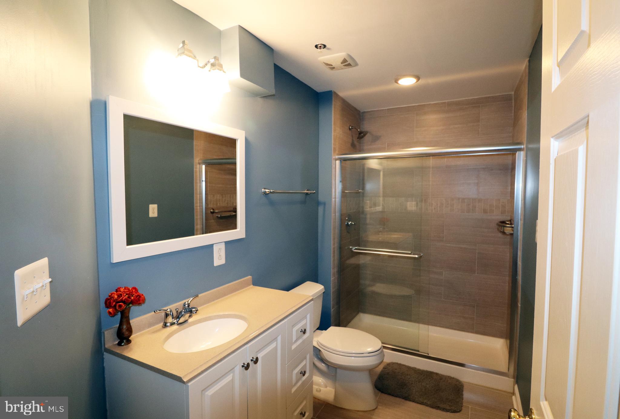 WAVERLY WOODS - Residential Lease