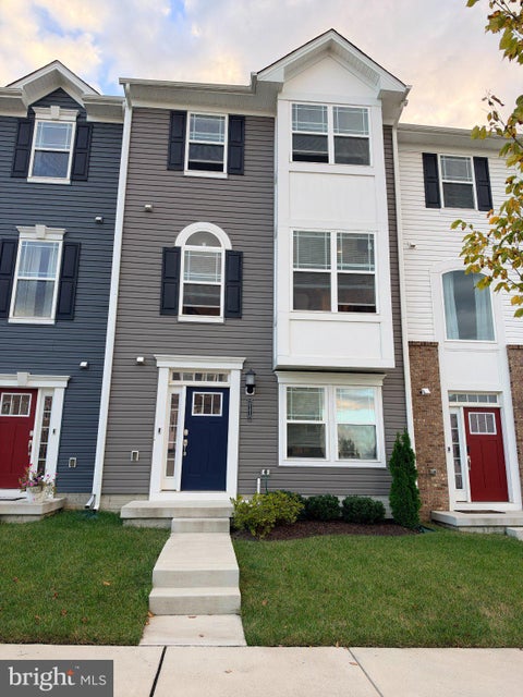 Townhouse For Sale - 2112 Woodlands Road<br/> BALTIMORE, MD 21244