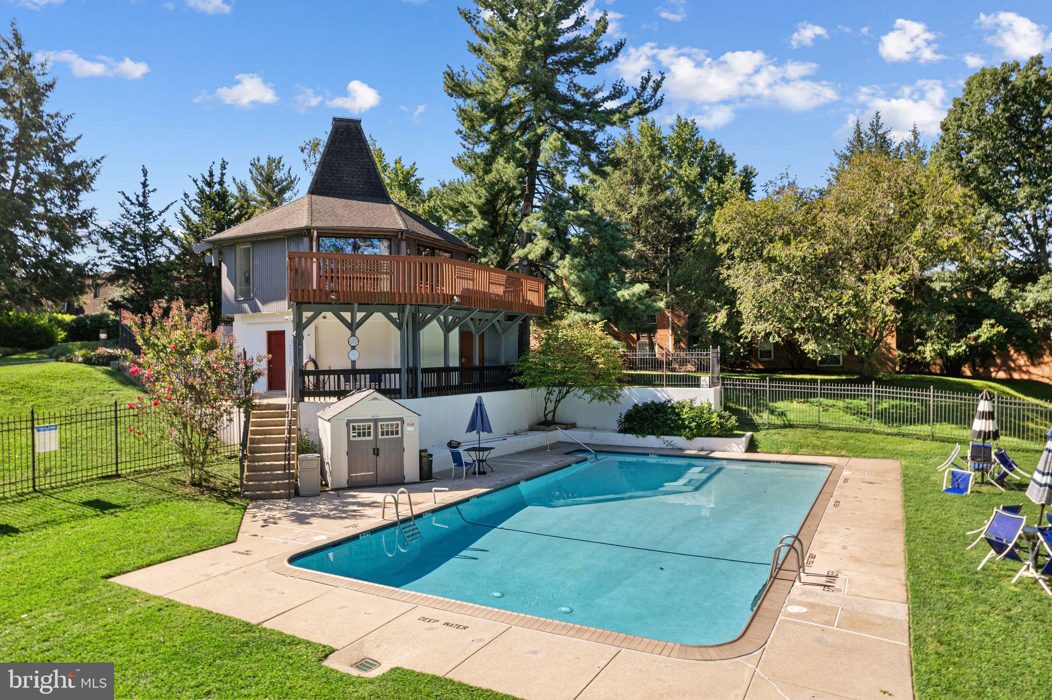 4000 GYPSY LANE 605F2