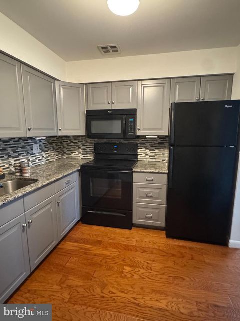 4000 GYPSY LANE 605F2 PHILADELPHIA PA 19129