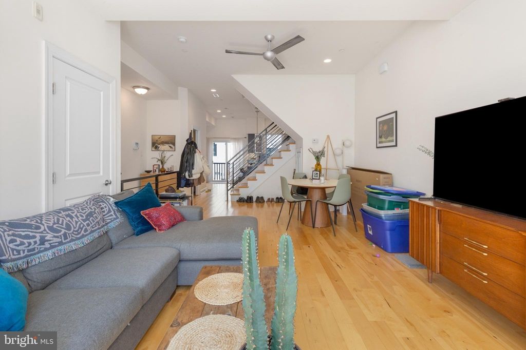 Photo of 1856 Frankford Avenue, PHILADELPHIA, PA 19125 (MLS # PAPH2540040)