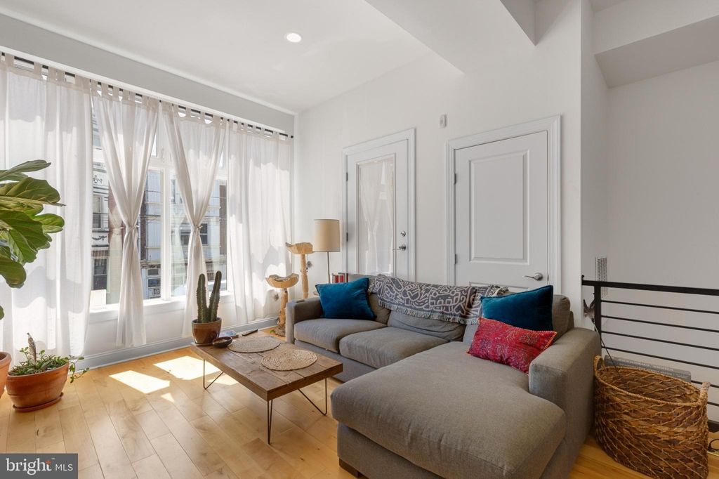 Photo of 1856 Frankford Avenue, PHILADELPHIA, PA 19125 (MLS # PAPH2540040)