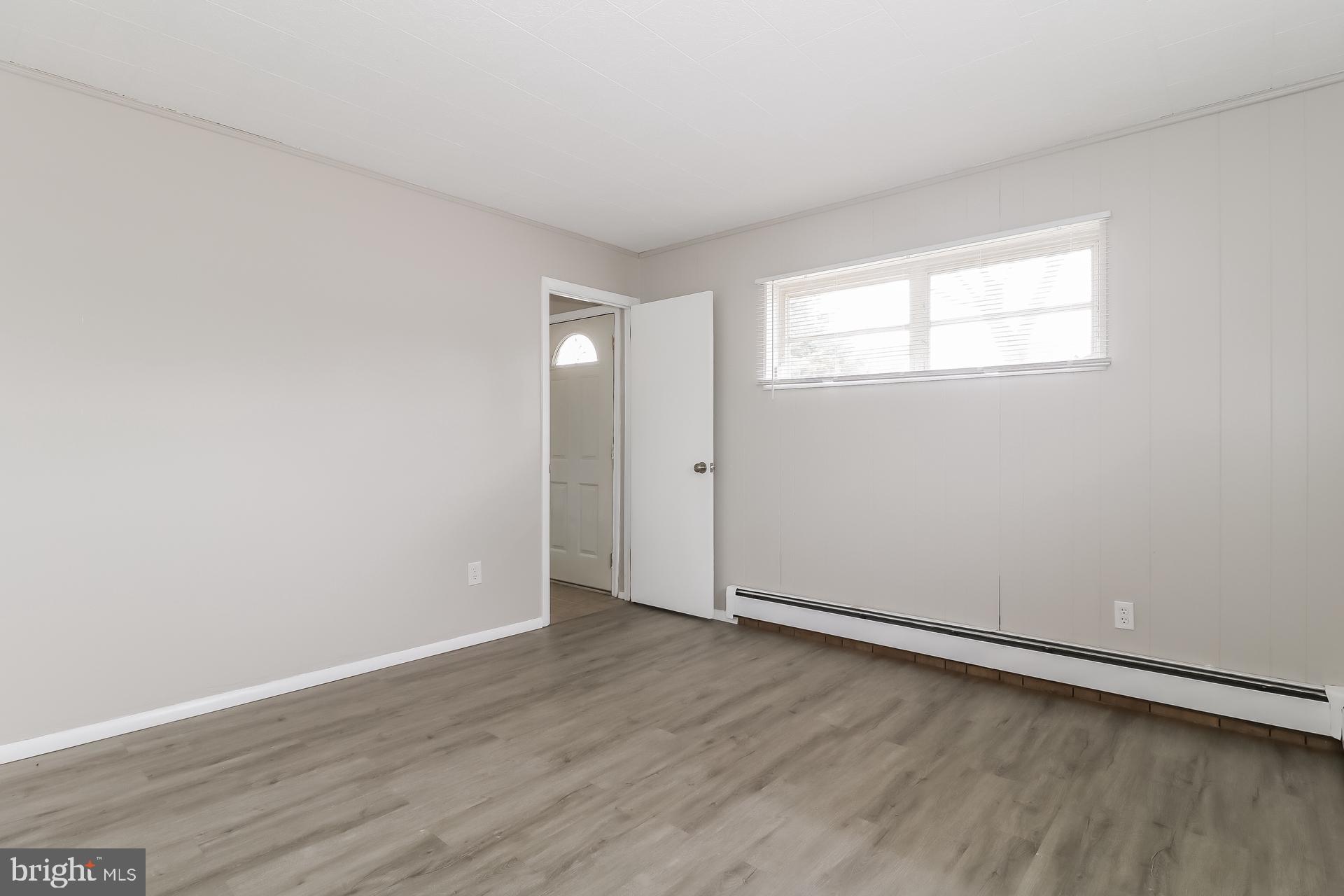 ROXBOROUGH - Residential