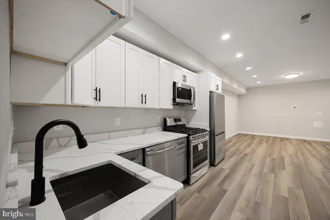 MLS: MDBA2155500