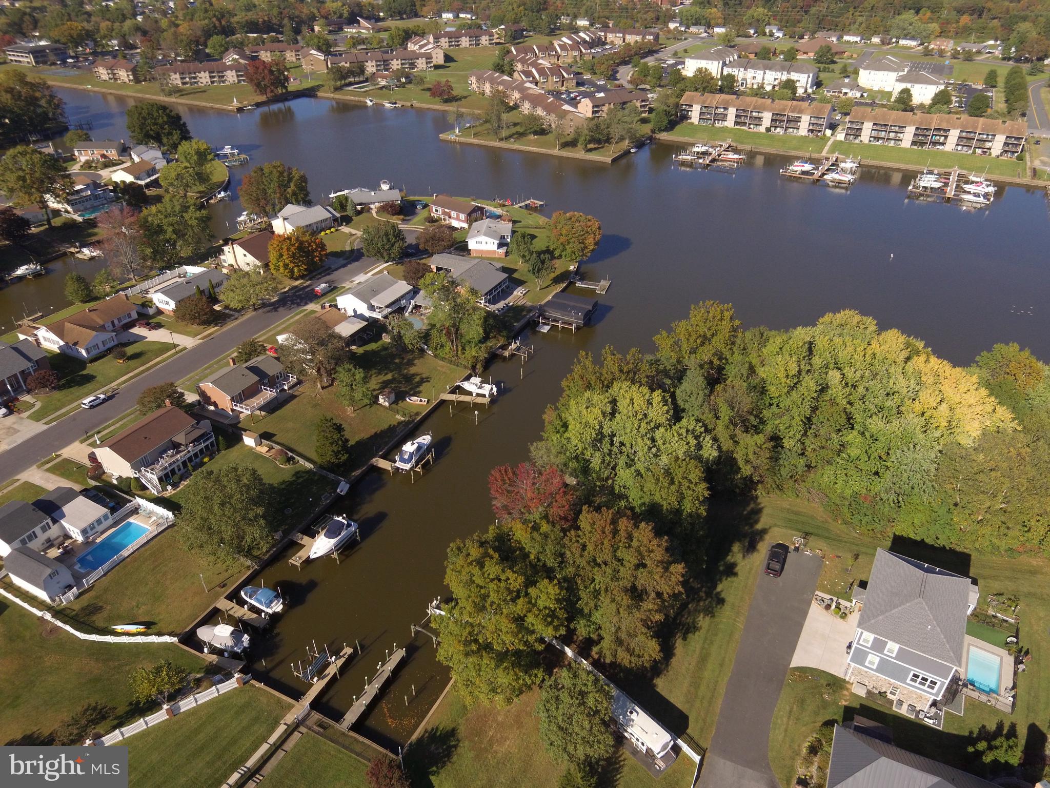 RUMSEY ISLAND - Residential