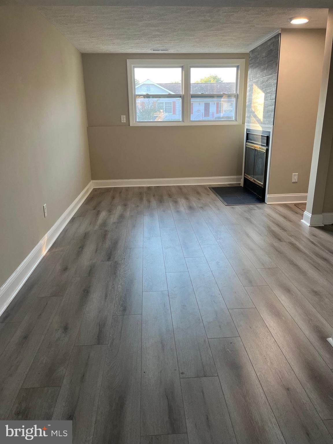 RUMSEY ISLAND - Residential