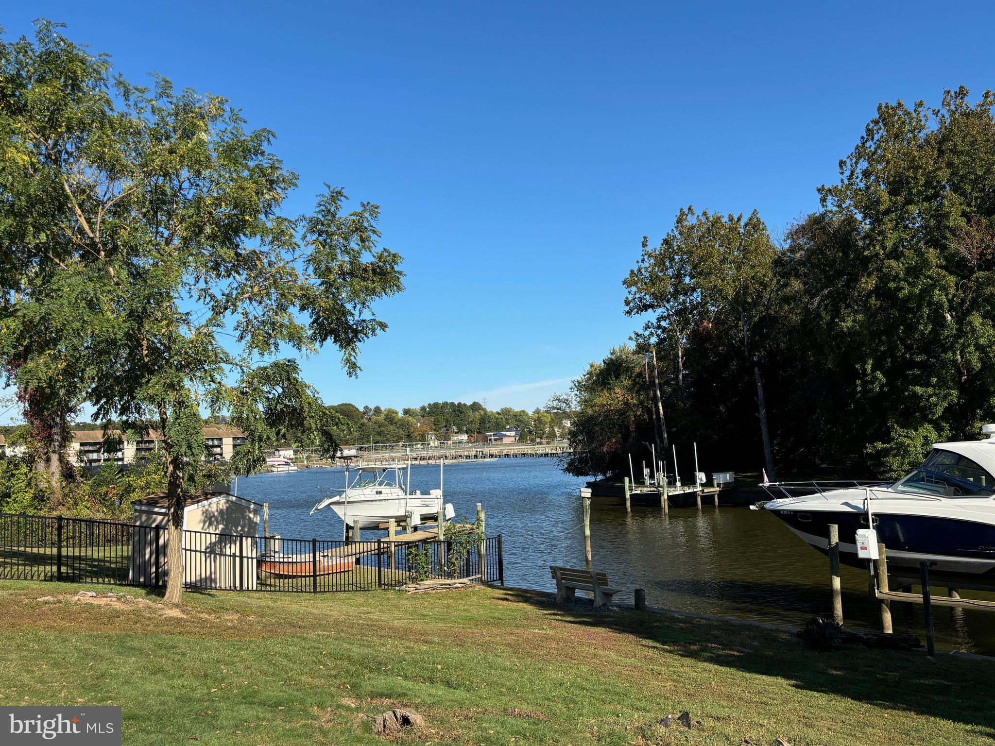 RUMSEY ISLAND - Residential