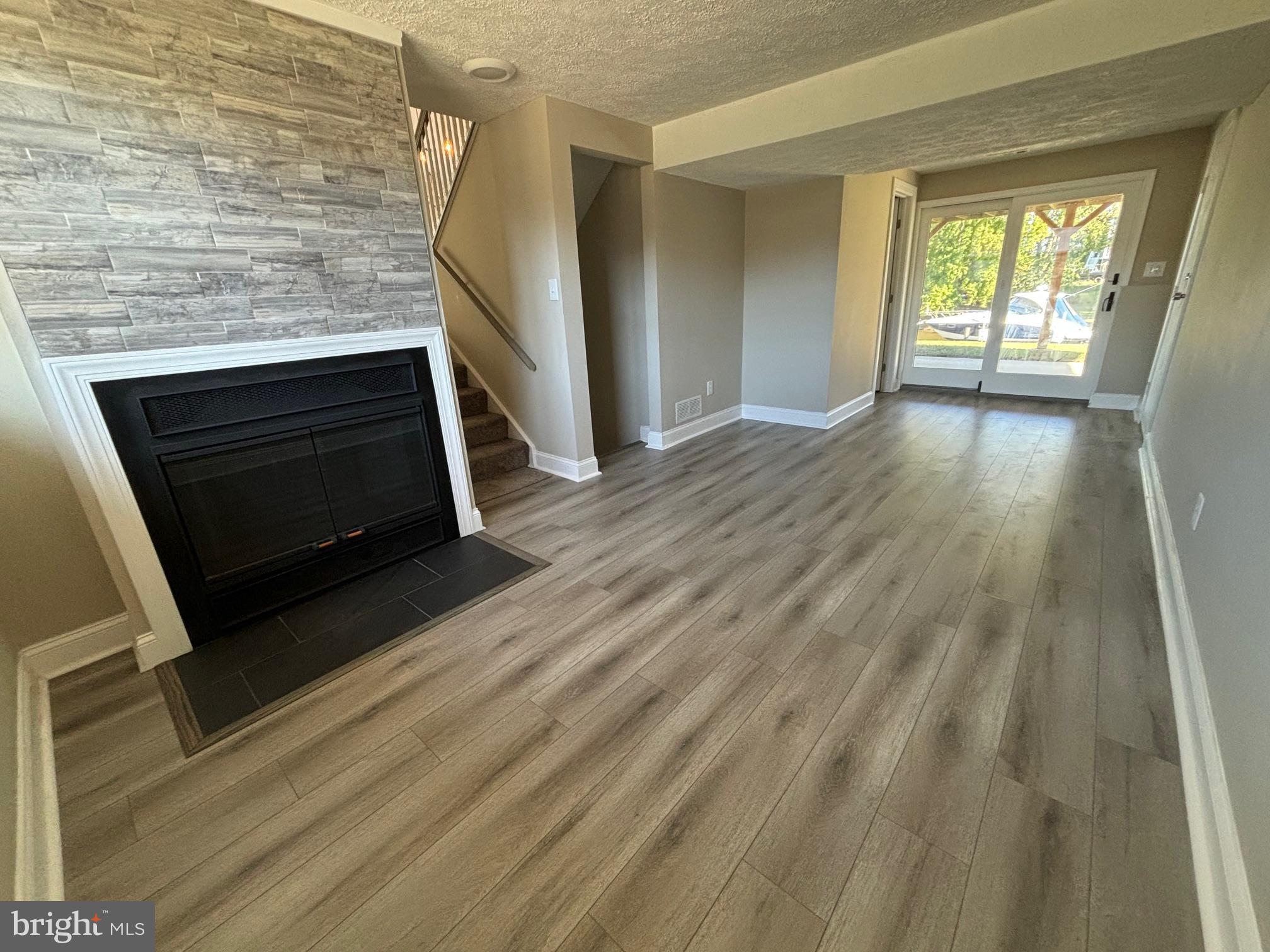 RUMSEY ISLAND - Residential