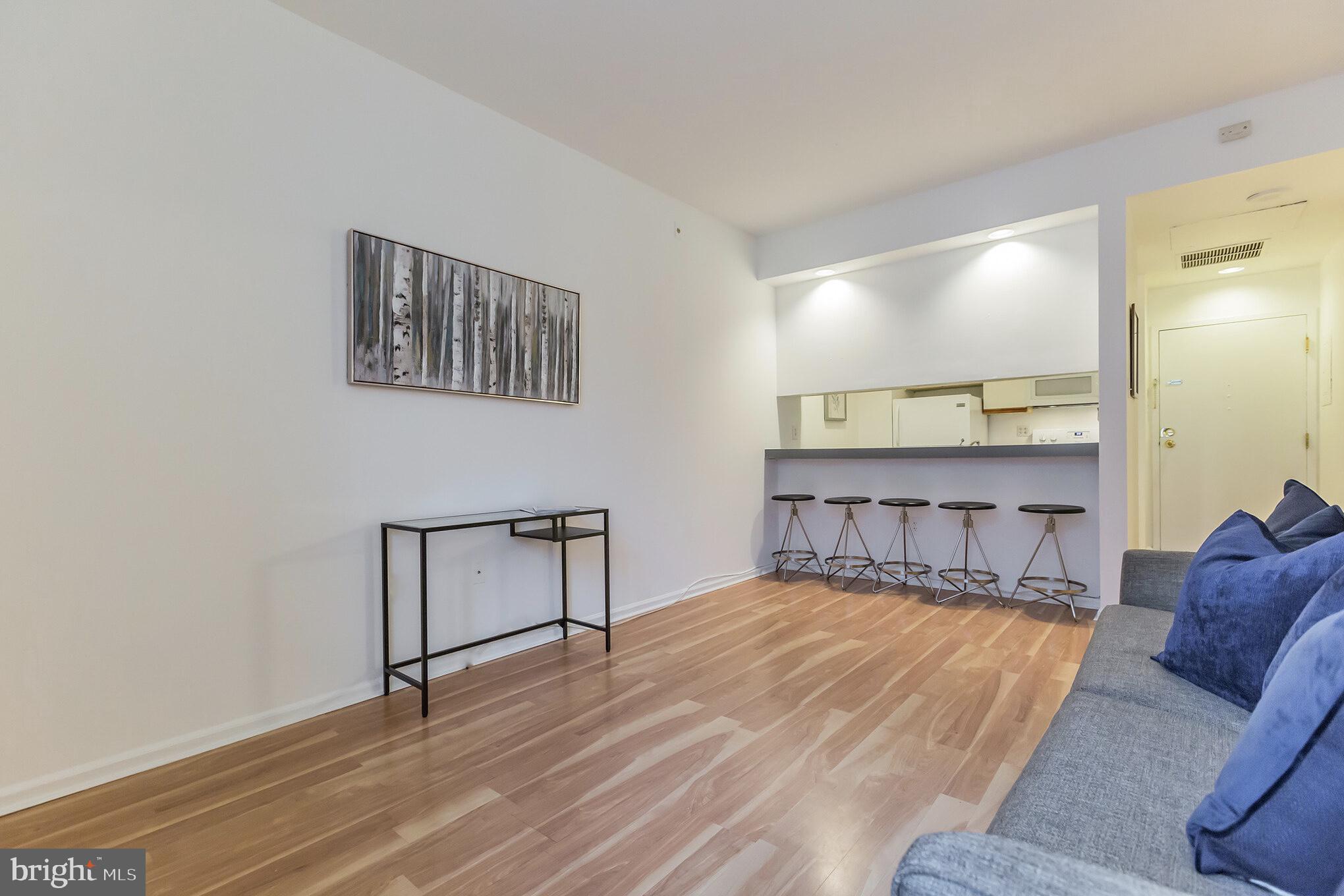 ART MUSEUM AREA - Residential