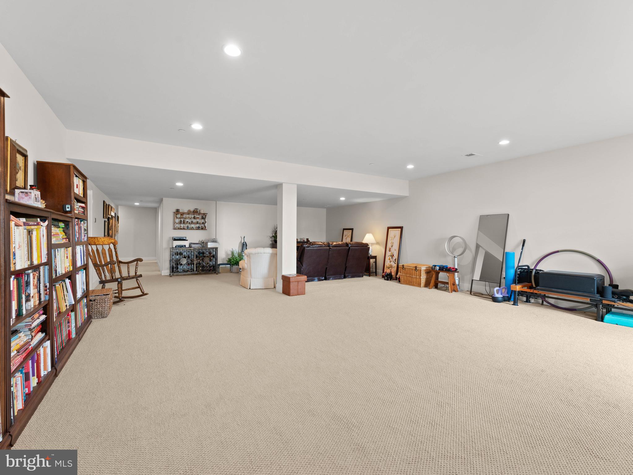 REGENCY AT WATERSIDE - Residential