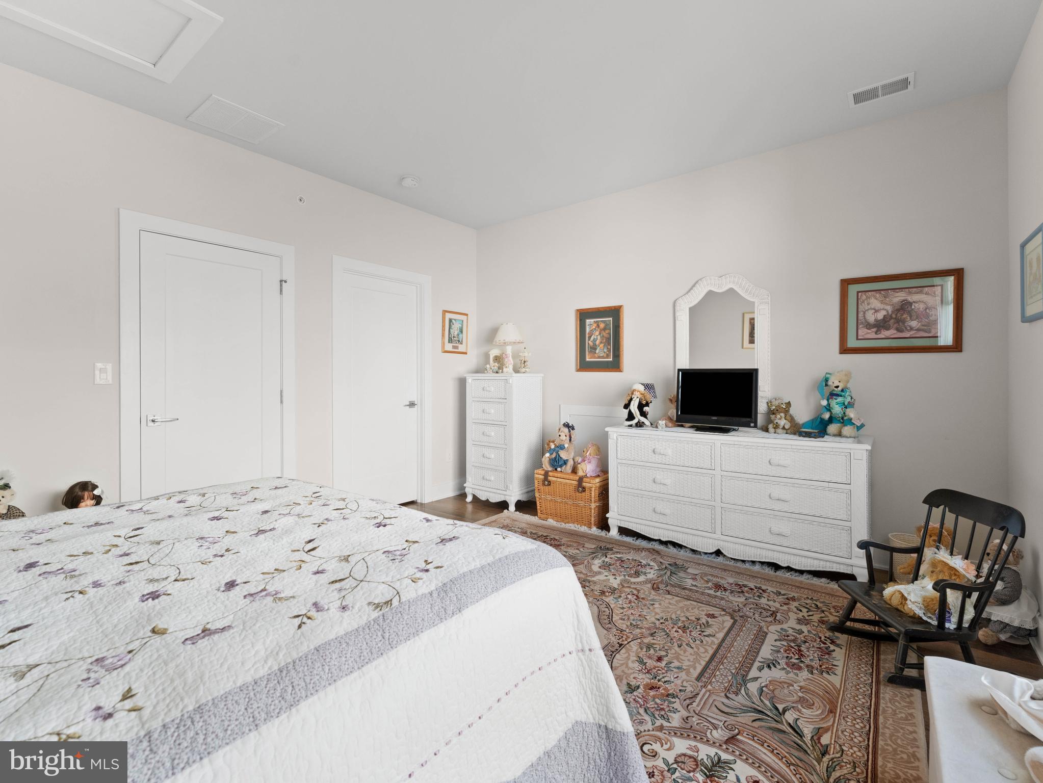 REGENCY AT WATERSIDE - Residential