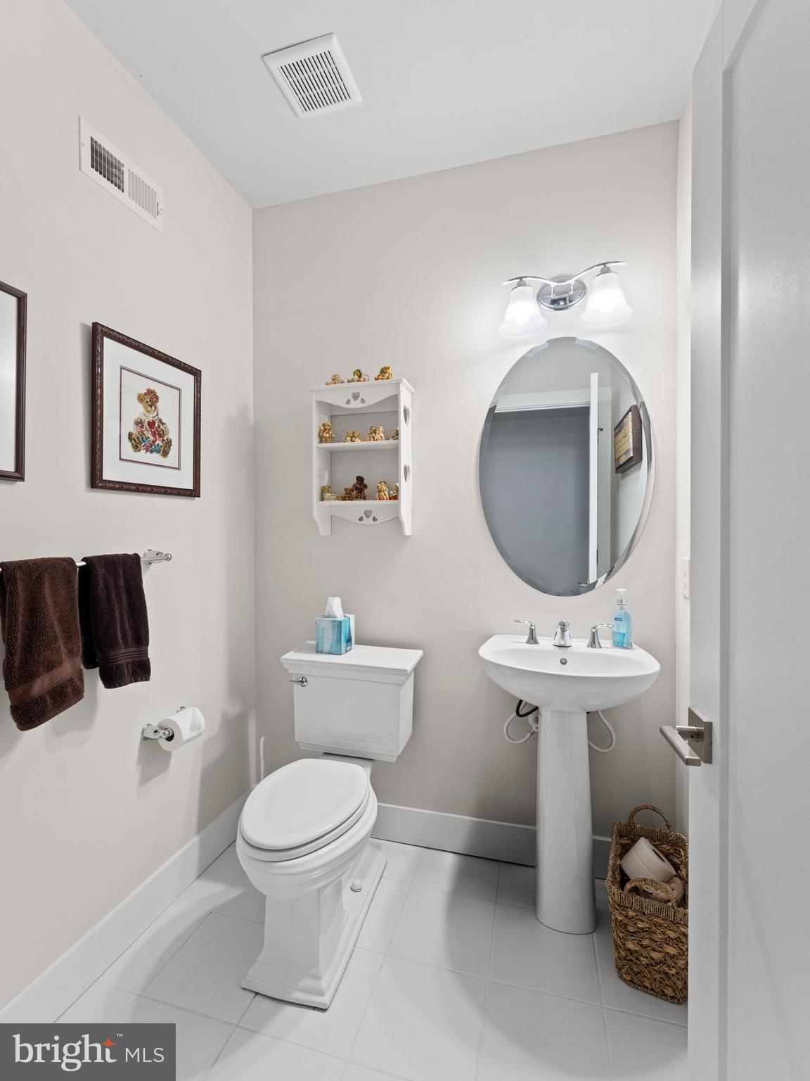 REGENCY AT WATERSIDE - Residential