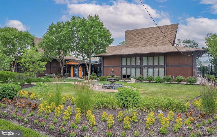 KING OF PRUSSIA - Residential Lease