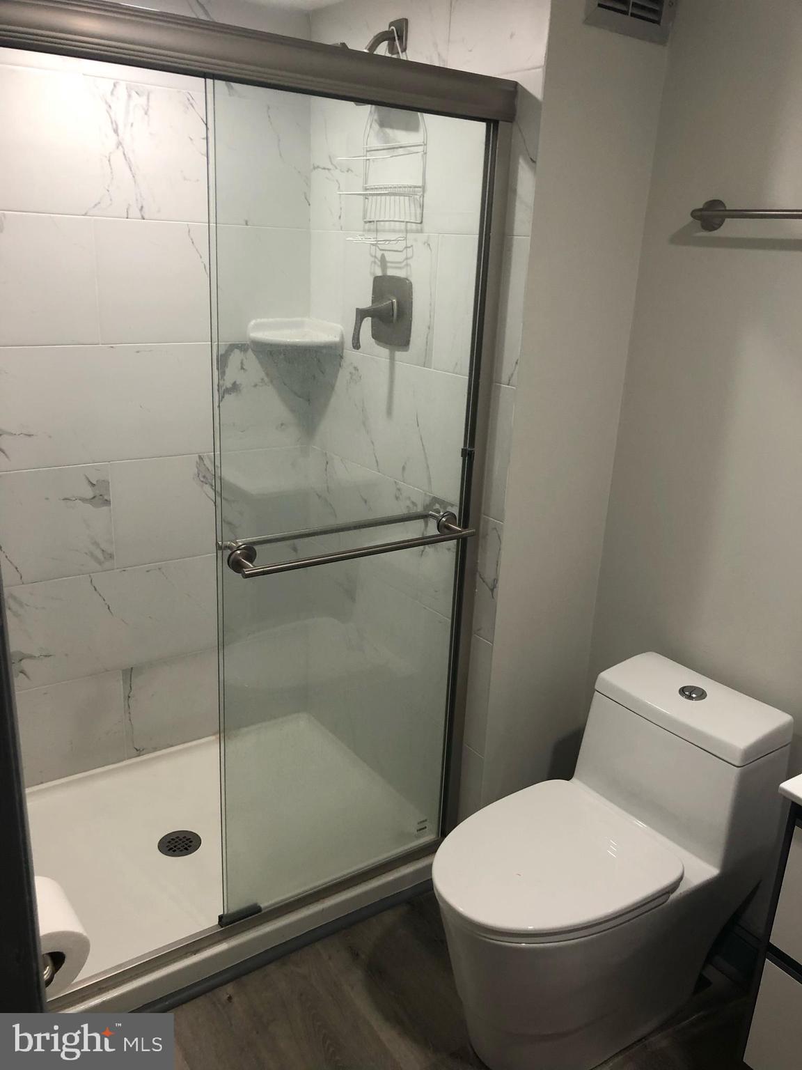 KING OF PRUSSIA - Residential Lease