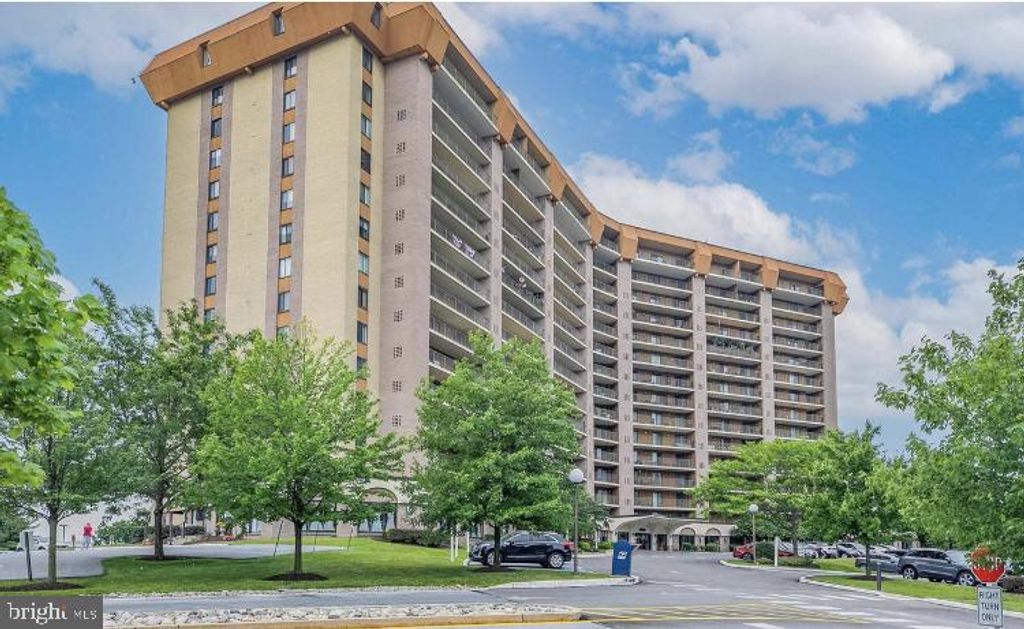 Photo of 20926 Valley Forge Circle #926, KING OF PRUSSIA, PA 19406 (MLS # PAMC2163434)