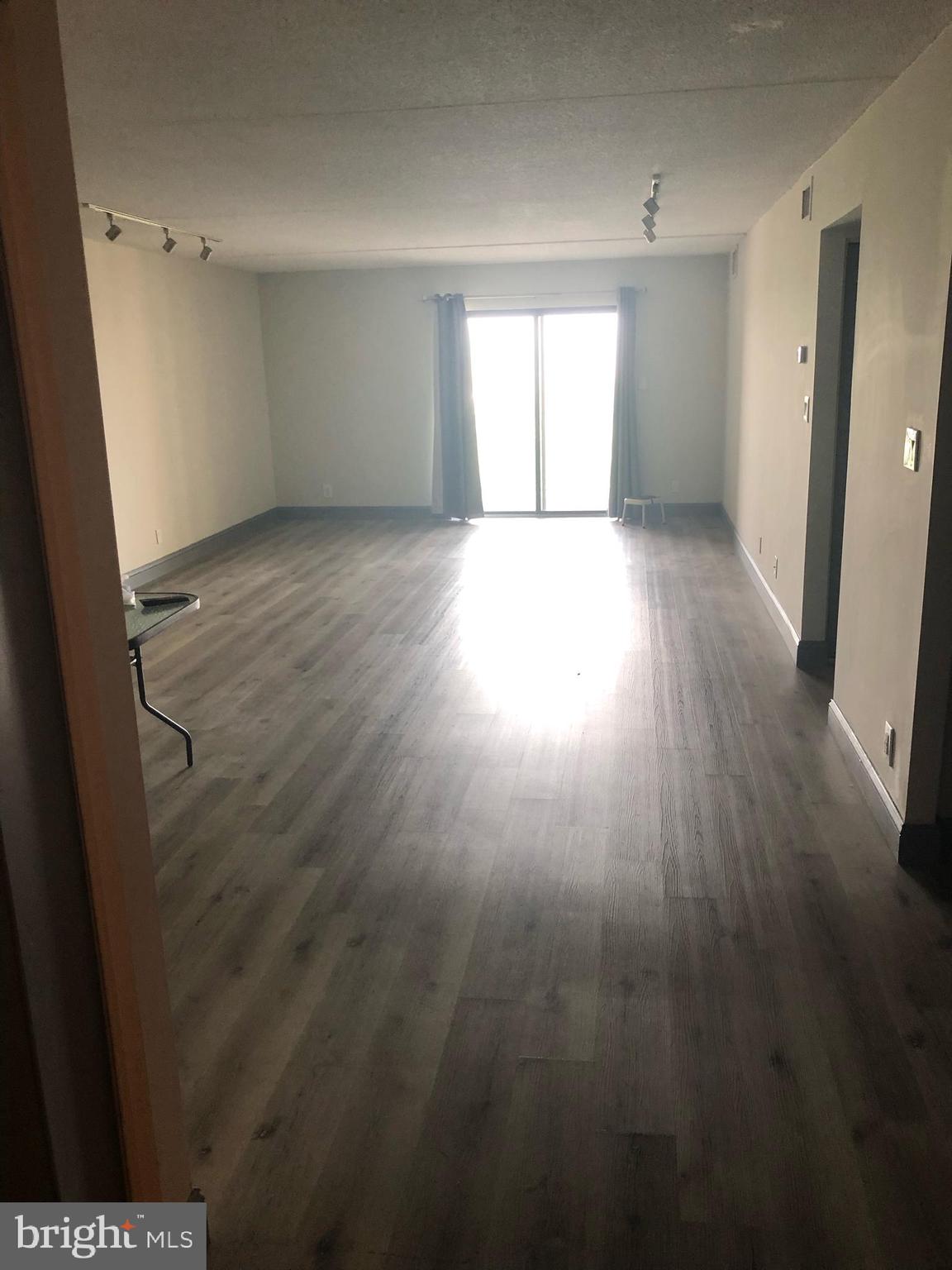 KING OF PRUSSIA - Residential Lease