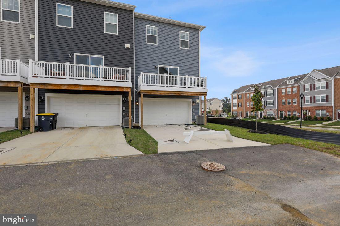 WOODMORE OVERLOOK - Residential