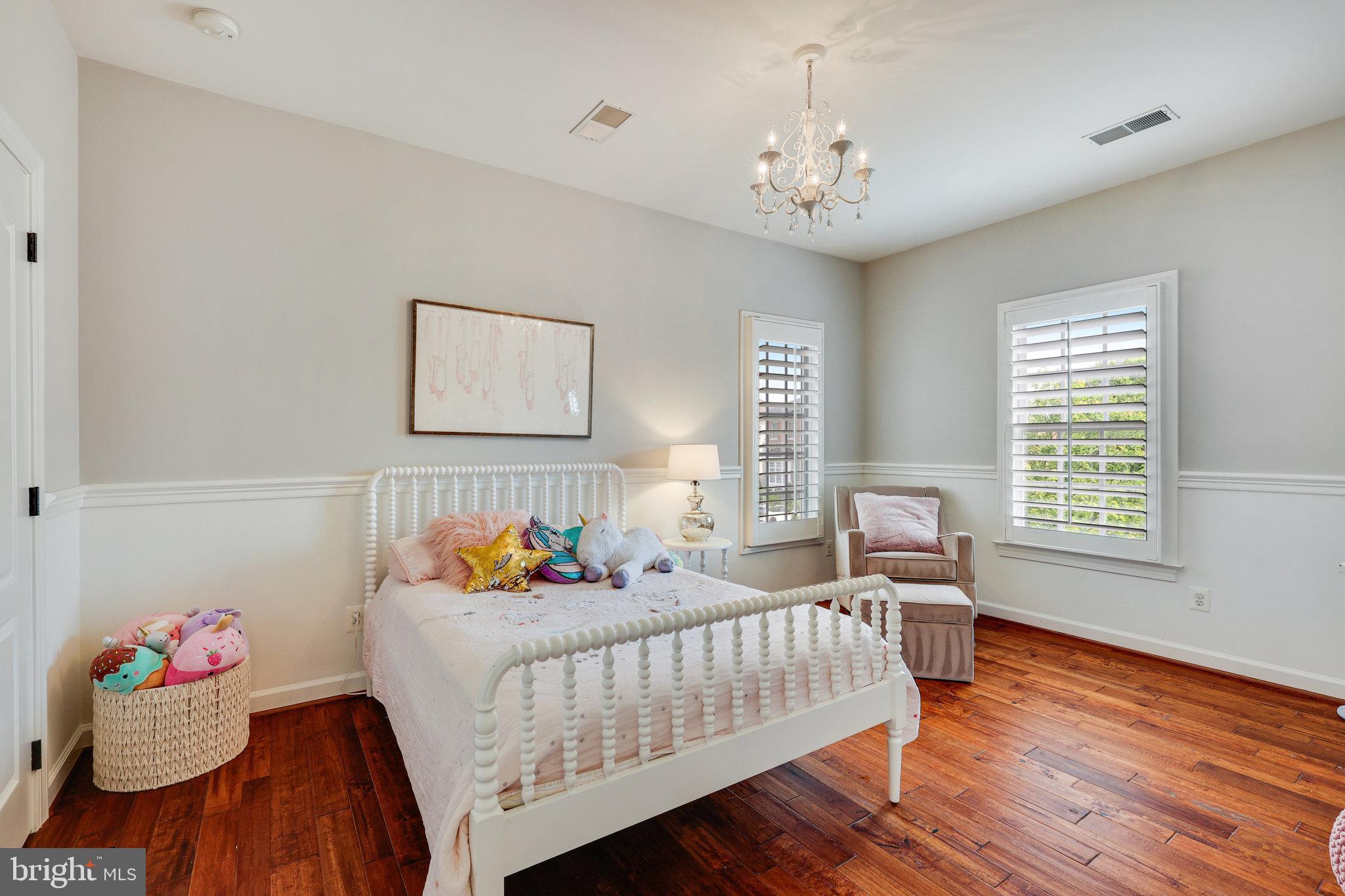 RIVER CREEK - Residential