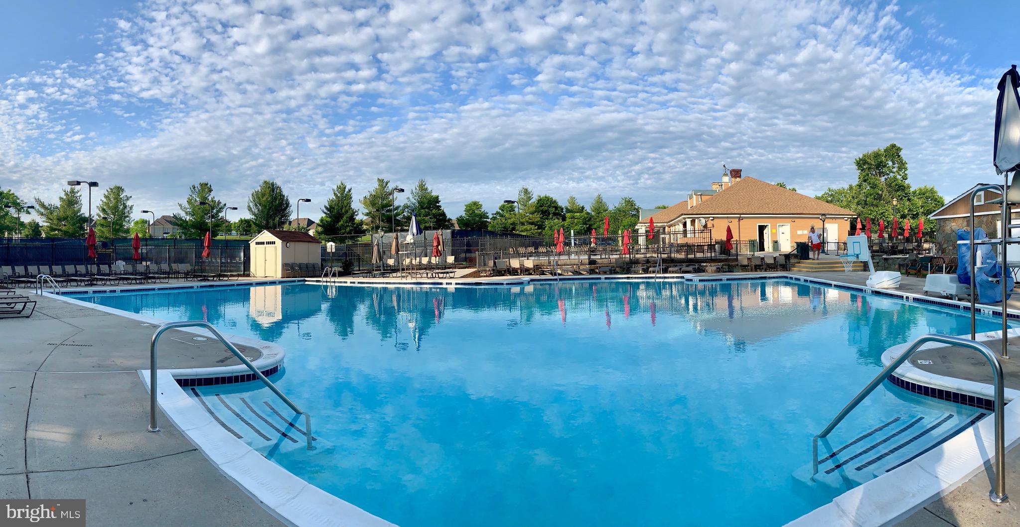 RIVER CREEK - Residential