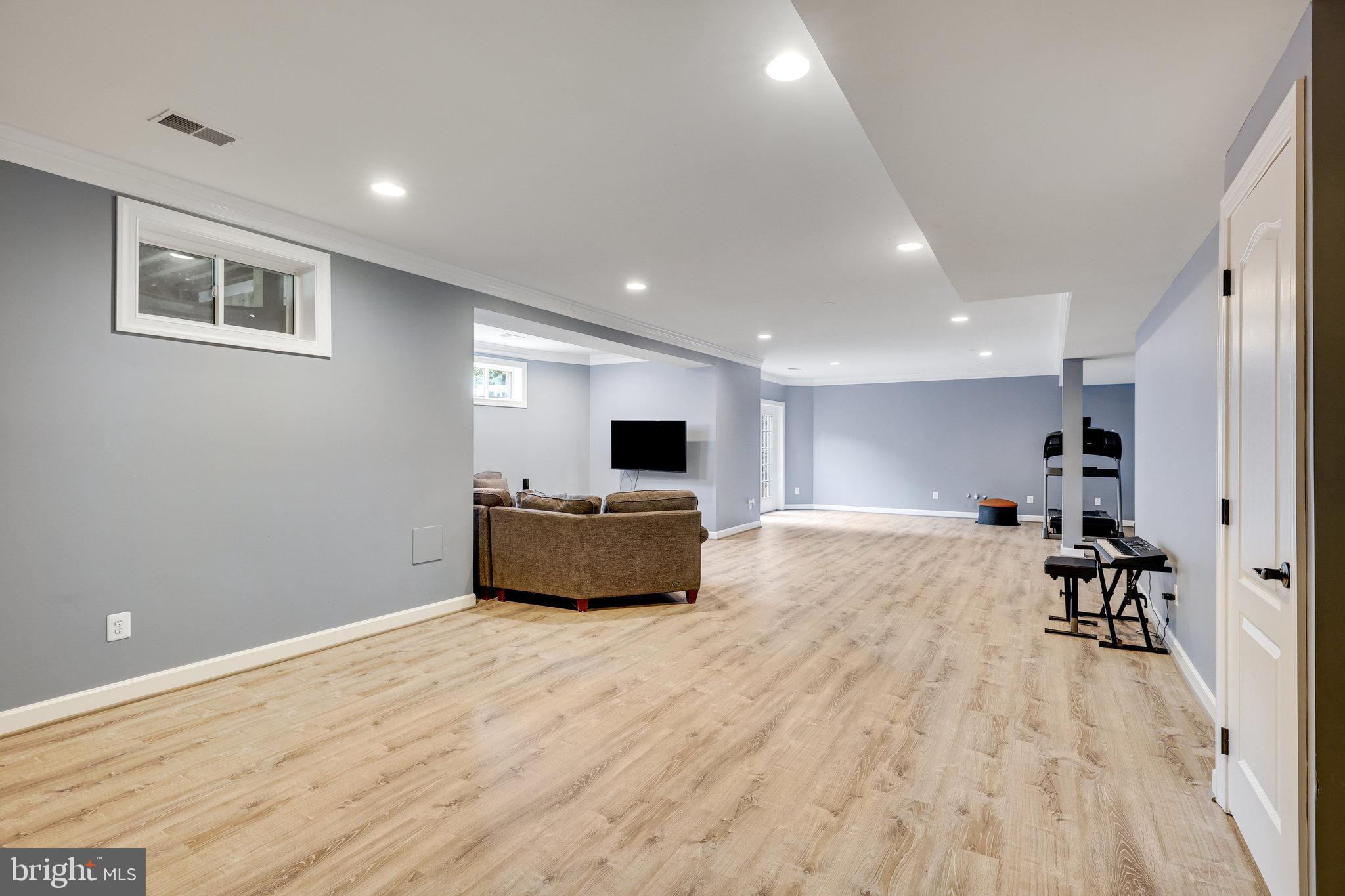 RIVER CREEK - Residential