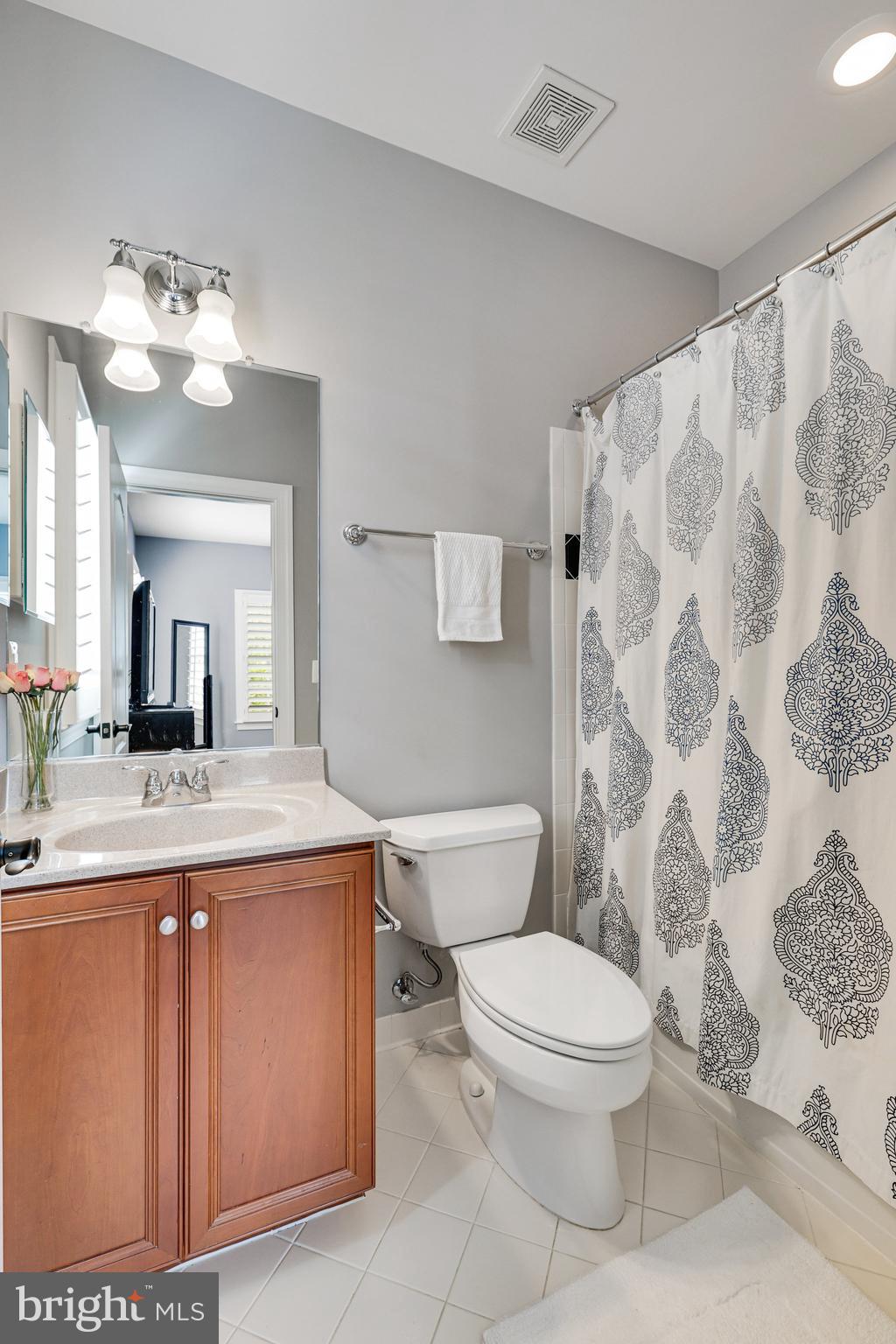 RIVER CREEK - Residential