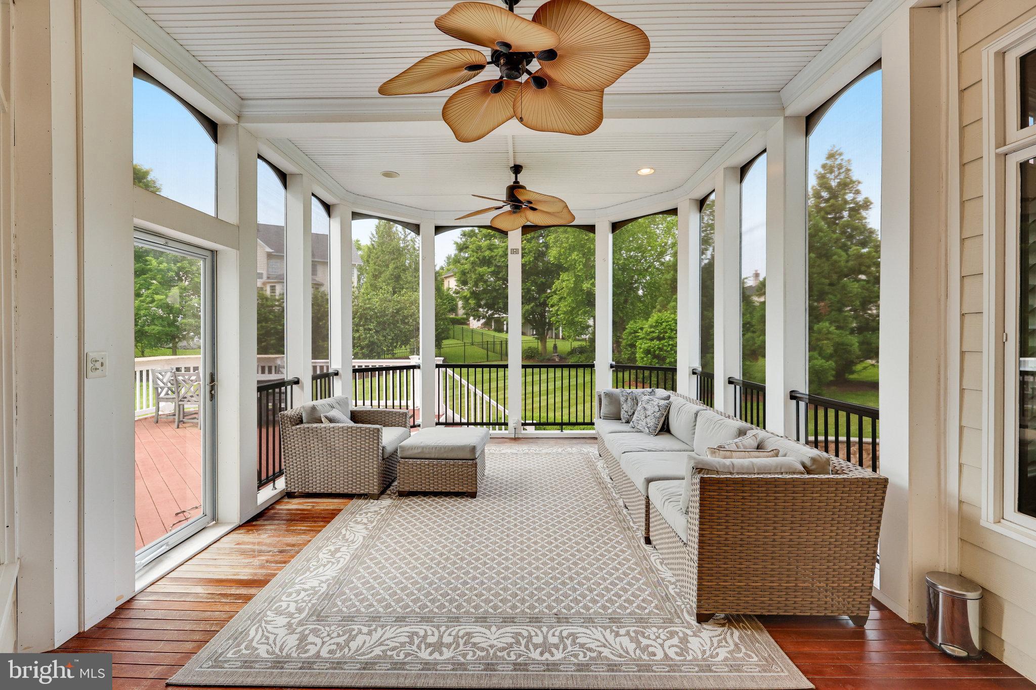 RIVER CREEK - Residential