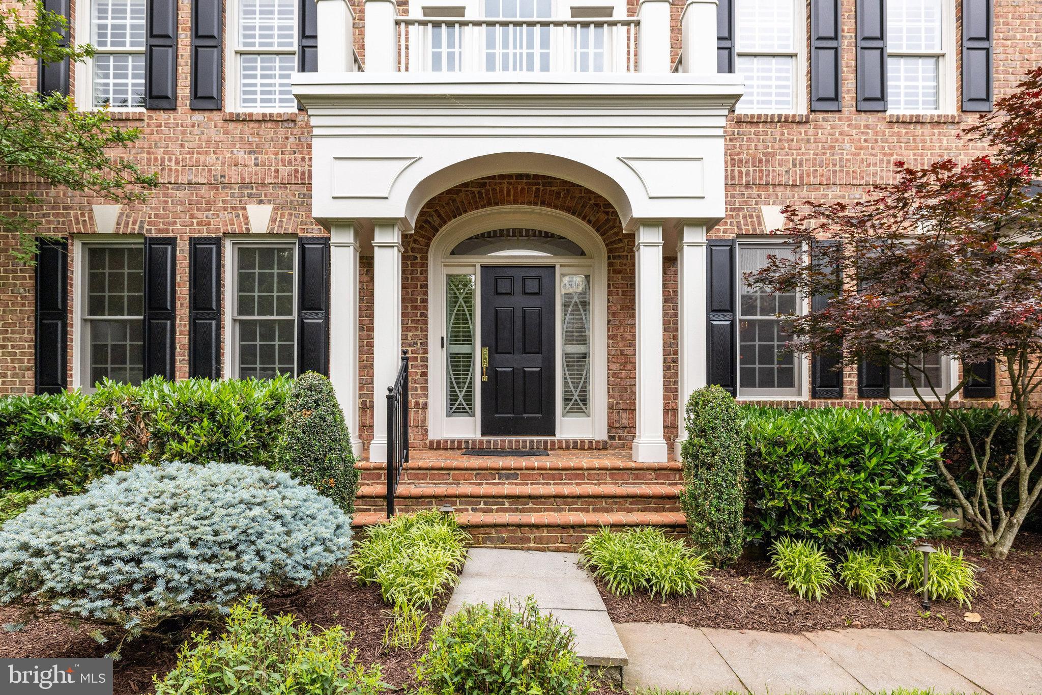 RIVER CREEK - Residential