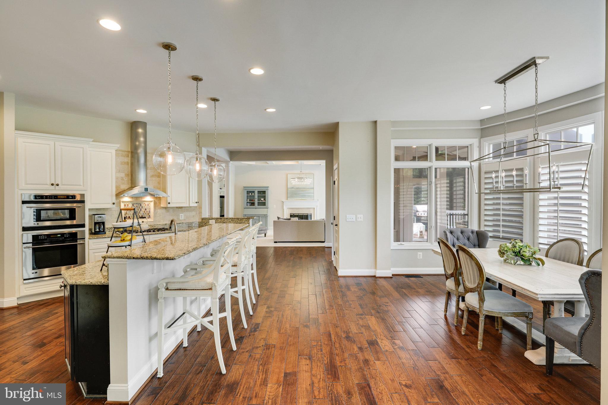 RIVER CREEK - Residential