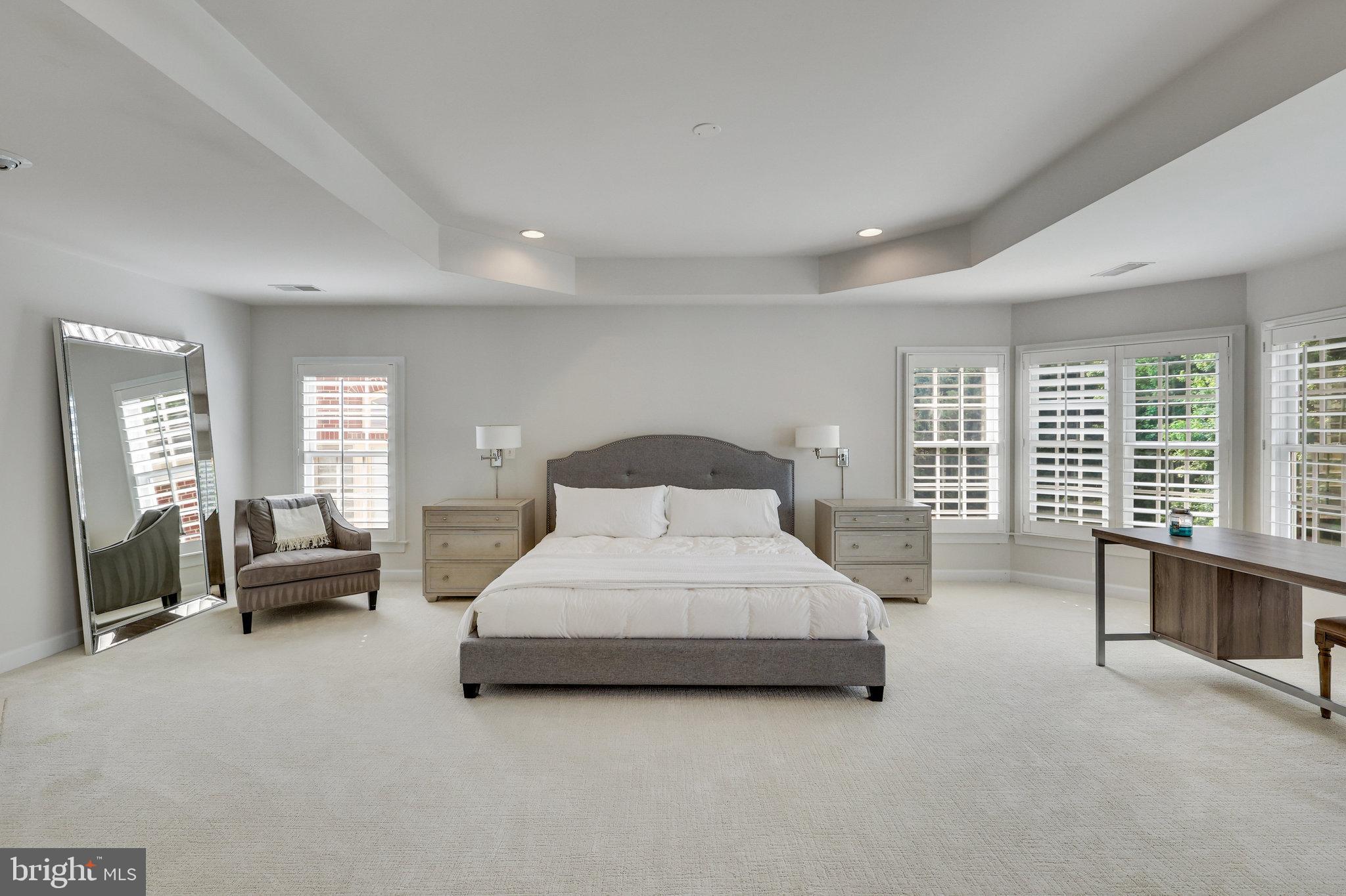 RIVER CREEK - Residential