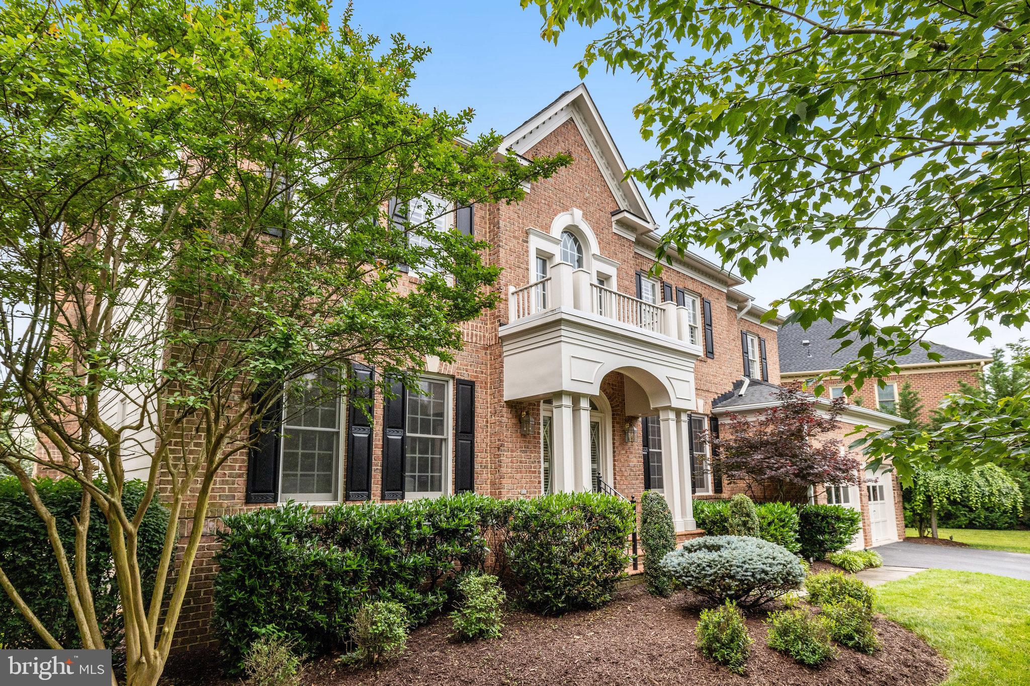 RIVER CREEK - Residential