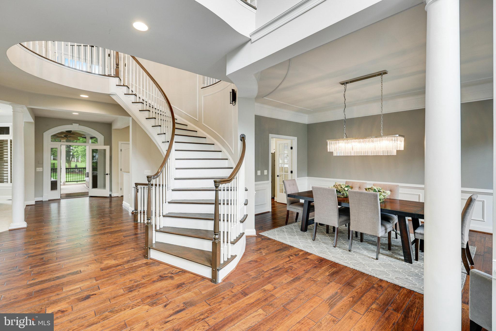 RIVER CREEK - Residential