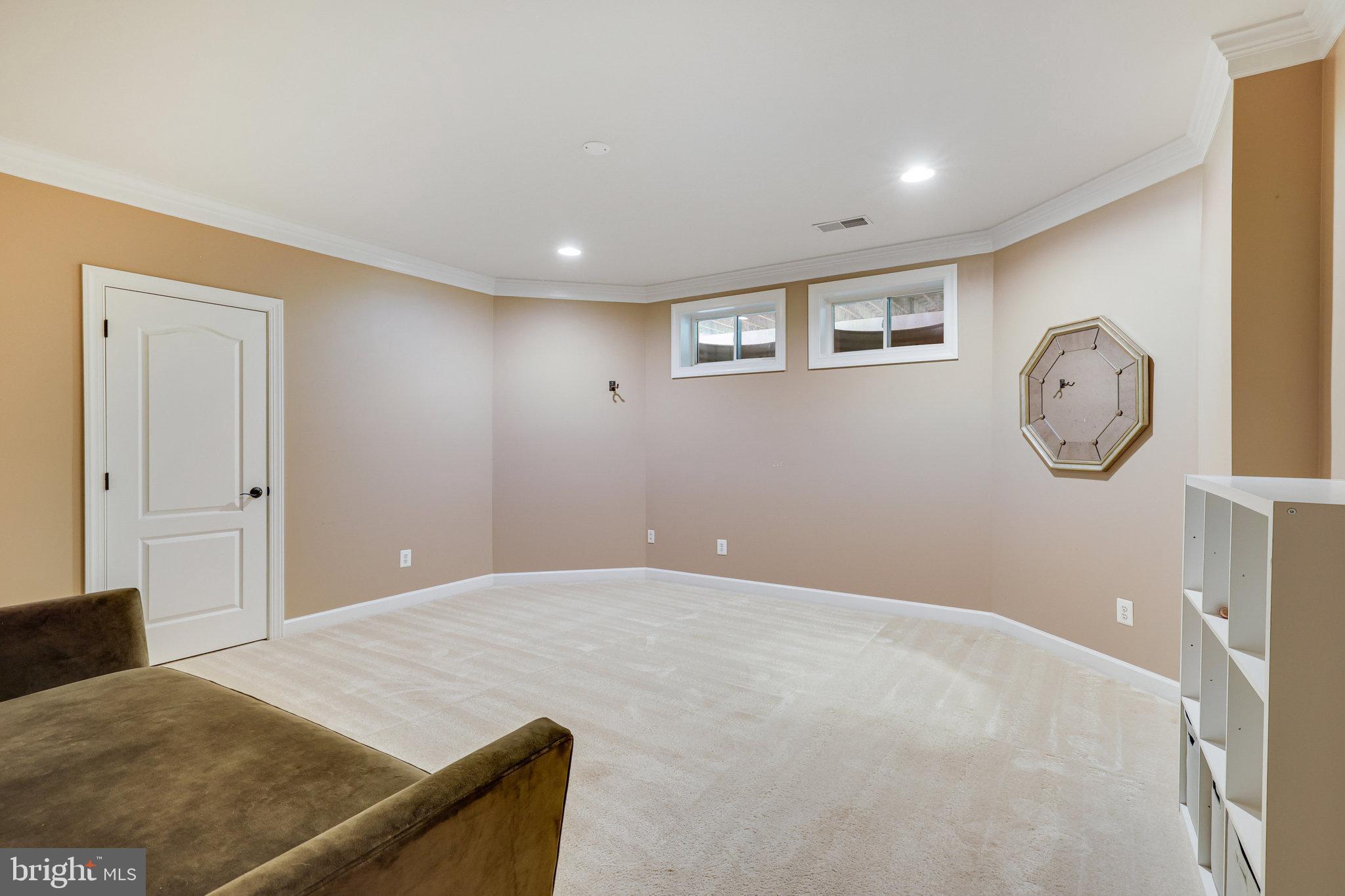 RIVER CREEK - Residential