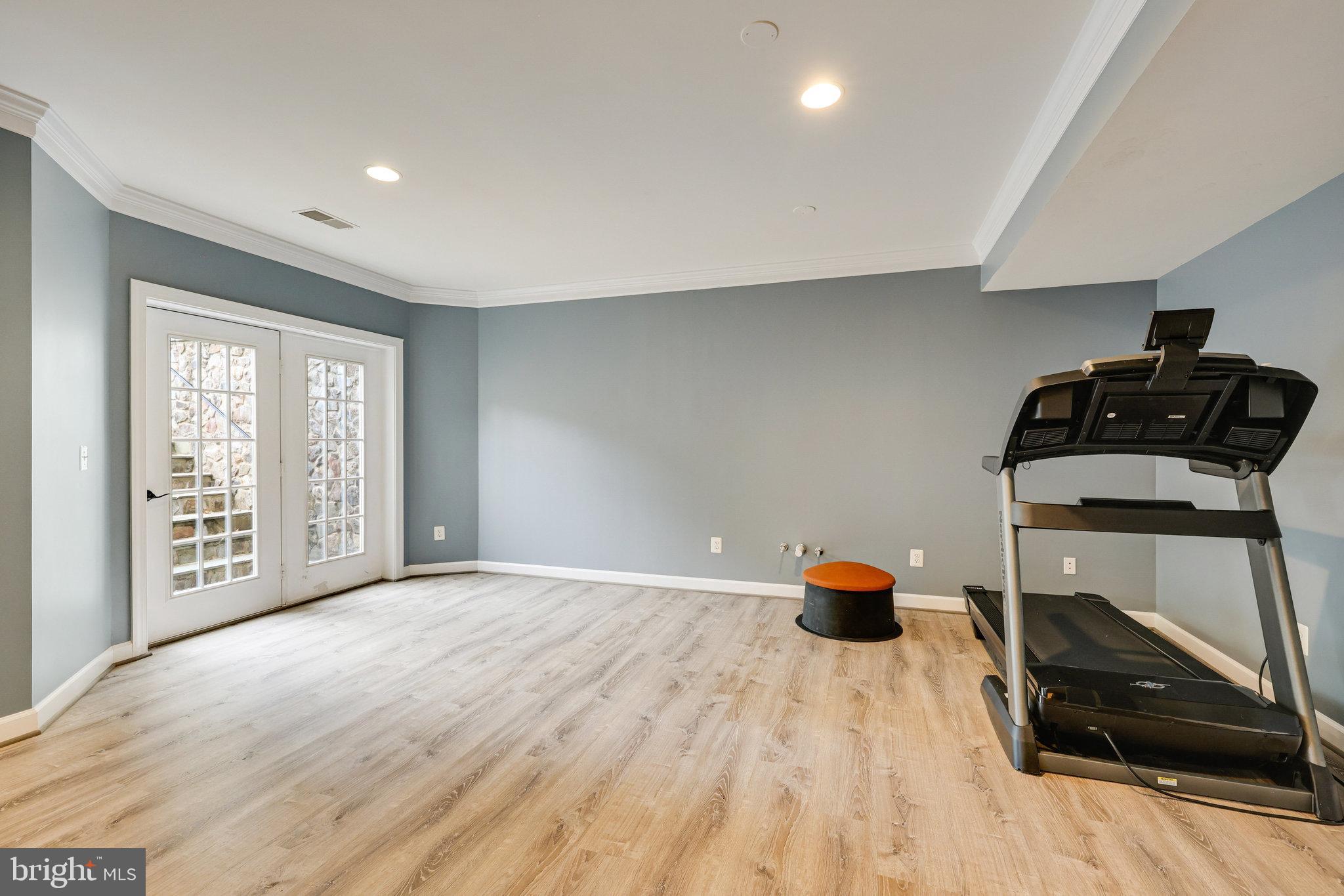 RIVER CREEK - Residential