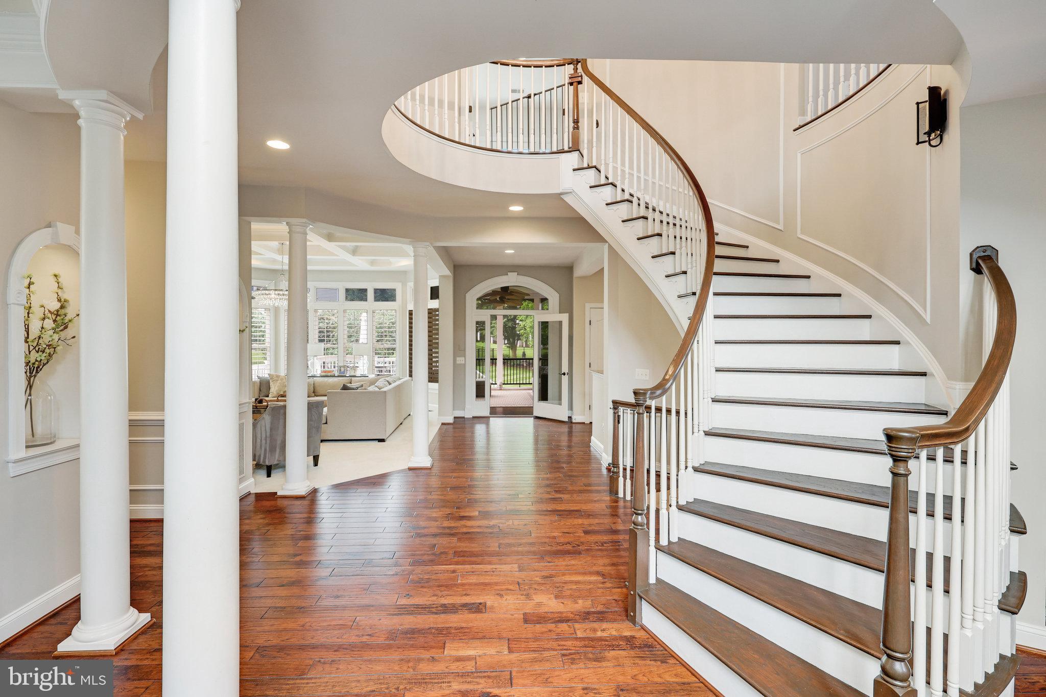 RIVER CREEK - Residential