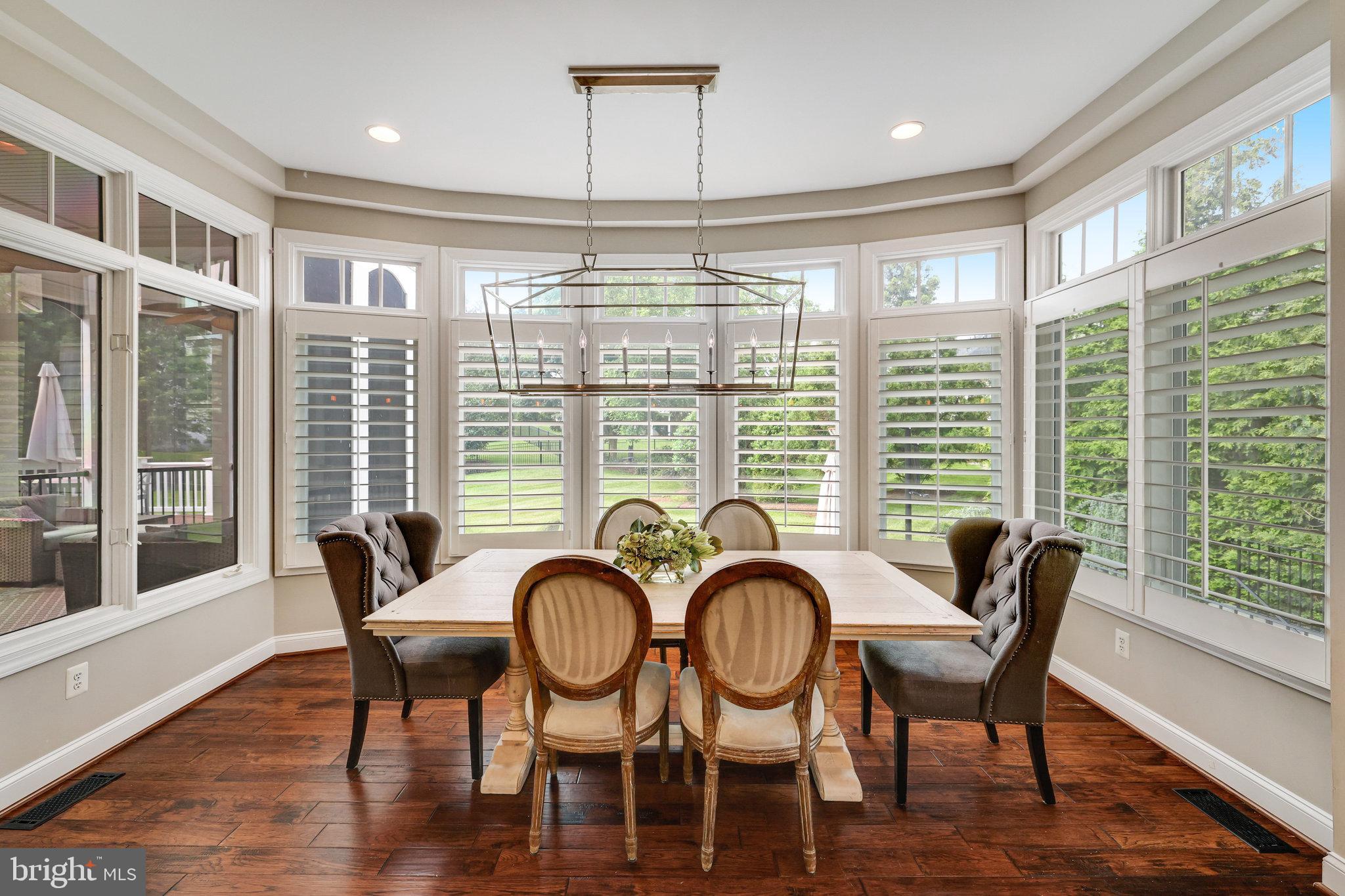 RIVER CREEK - Residential