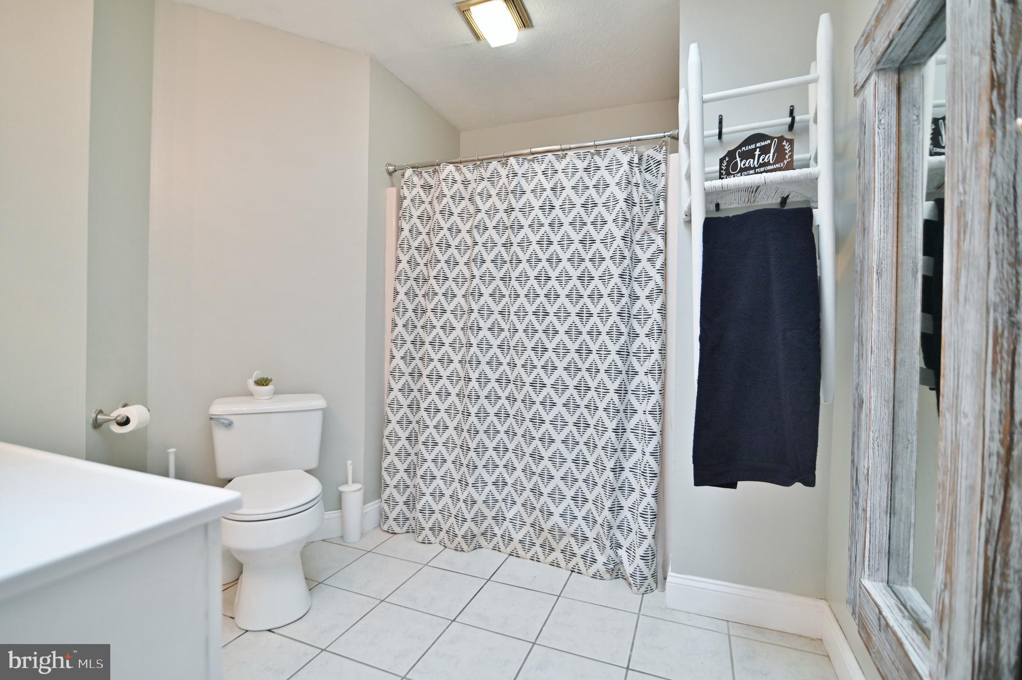 MANOR HILL ESTATES - Residential